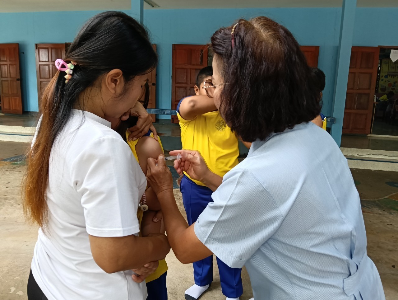 ฉีดวัคซีนป้องกันโรคมะเร็งปากมดลูก (HPV)