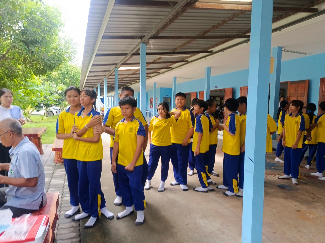 ฉีดวัคซีนป้องกันโรคมะเร็งปากมดลูก (HPV)
